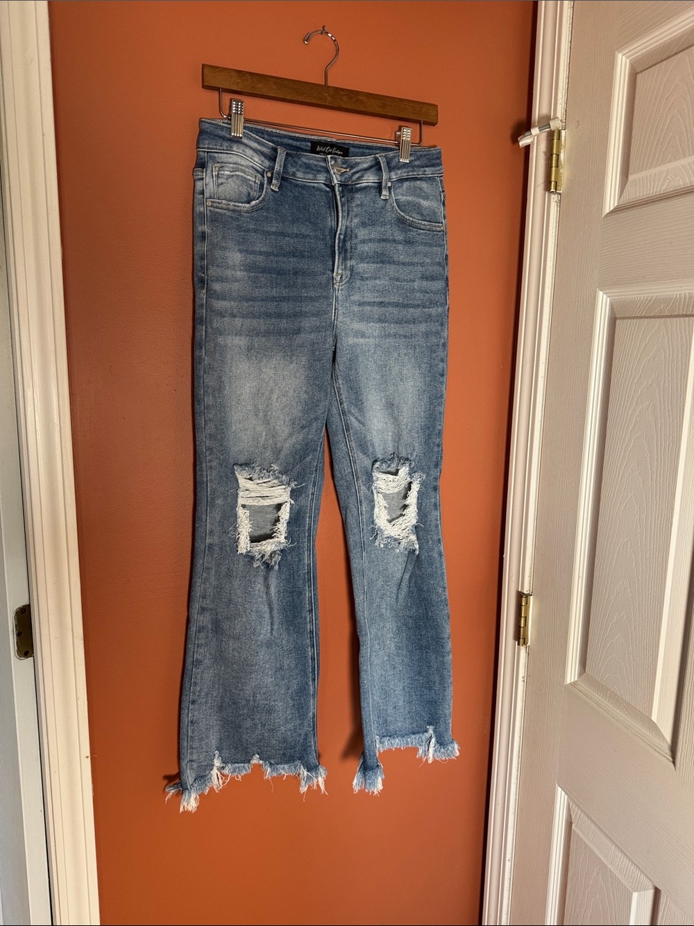 NWOT Risen distressed jeans